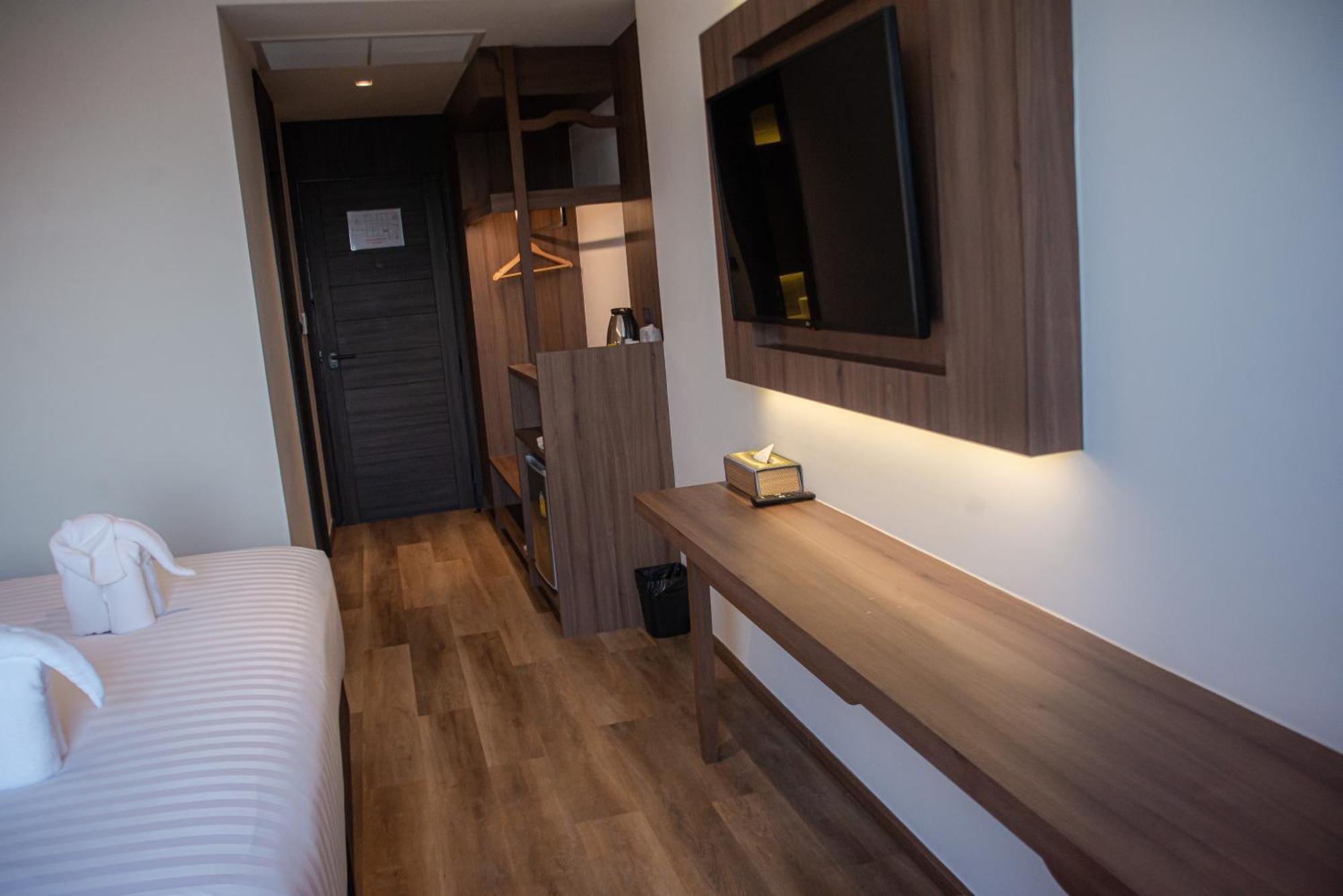 Sareeviengping Hotel Chiangmai チエンマイ エクステリア 写真