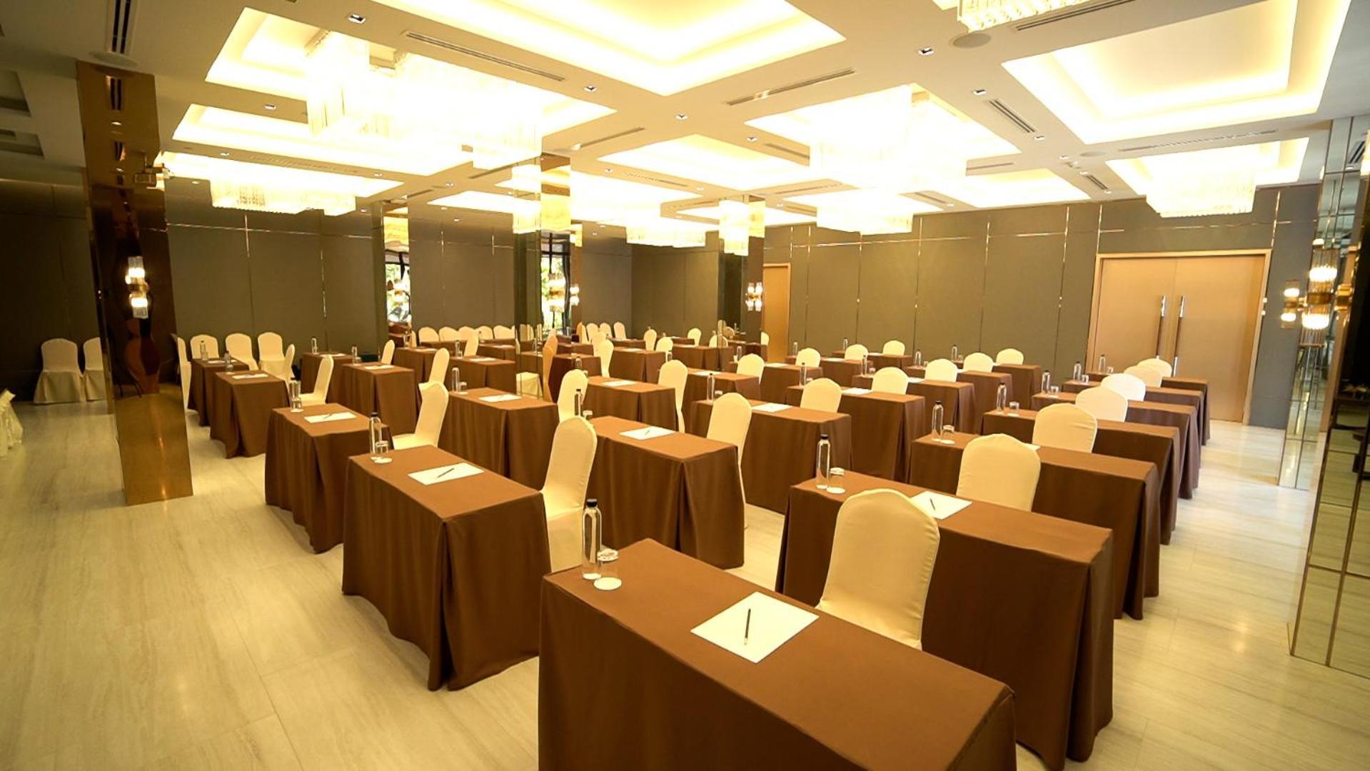 Sareeviengping Hotel Chiangmai チエンマイ エクステリア 写真